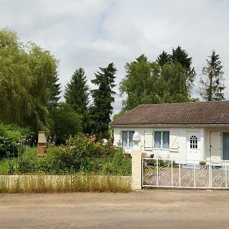 La Ferme Aux Kangourous Donzy Eksteriør billede